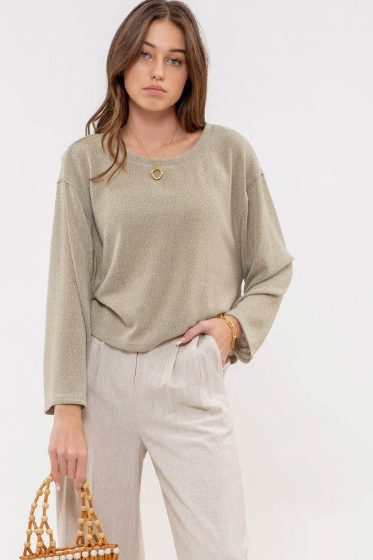 SOLID RELAXED RAW EDGE KNIT TOP